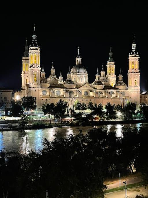 Apartamento Con Vistas Al Pilar Con Aparcamiento Privado Saragossa Exterior foto