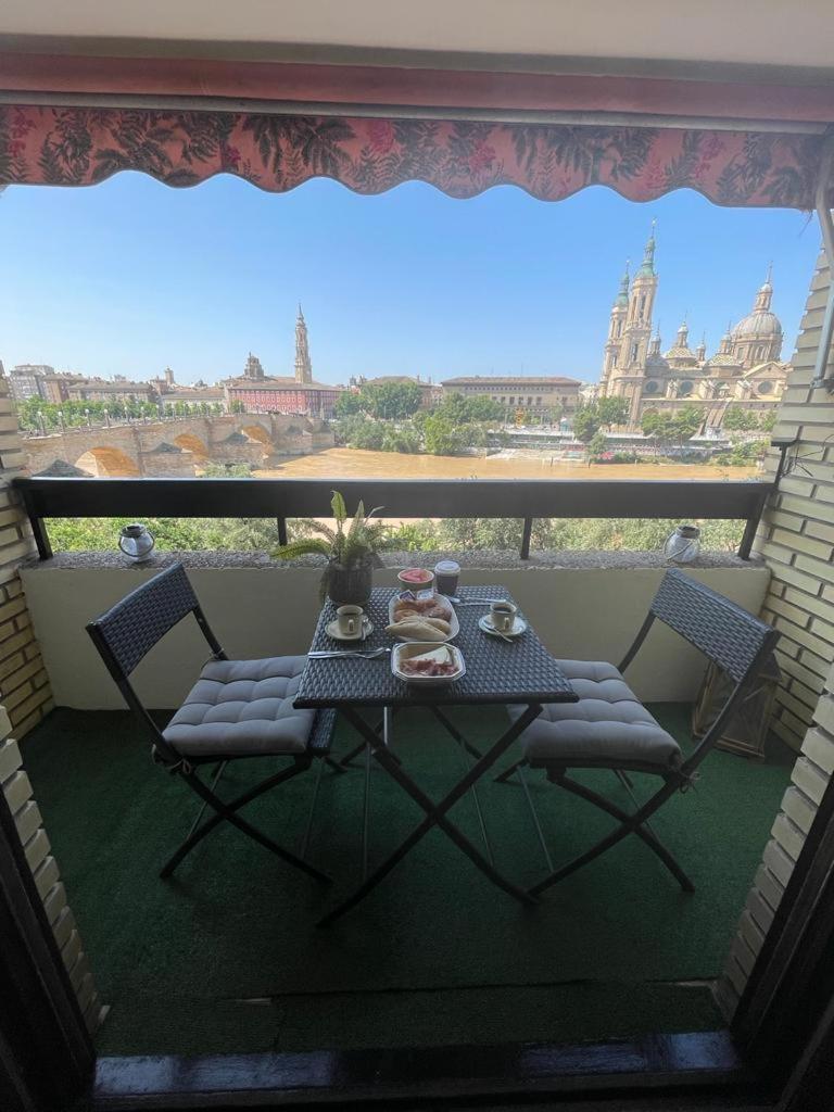 Apartamento Con Vistas Al Pilar Con Aparcamiento Privado Saragossa Exterior foto